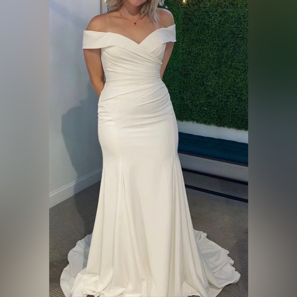 NWT Sophia Tolli Emma Wedding dress Size 12 - Picture 4 of 7